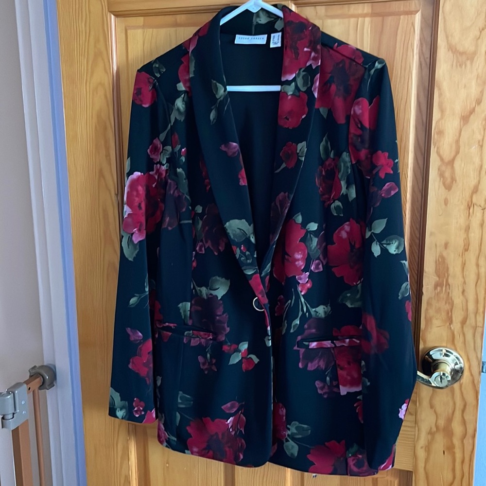 Susan Graver flower blazer